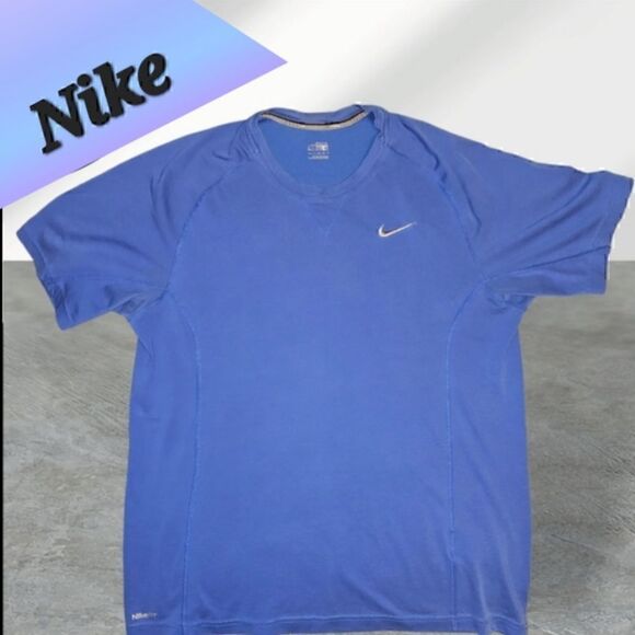 Nike T Shirt Woman's Blue Medium (22T) - Picture 1 of 5